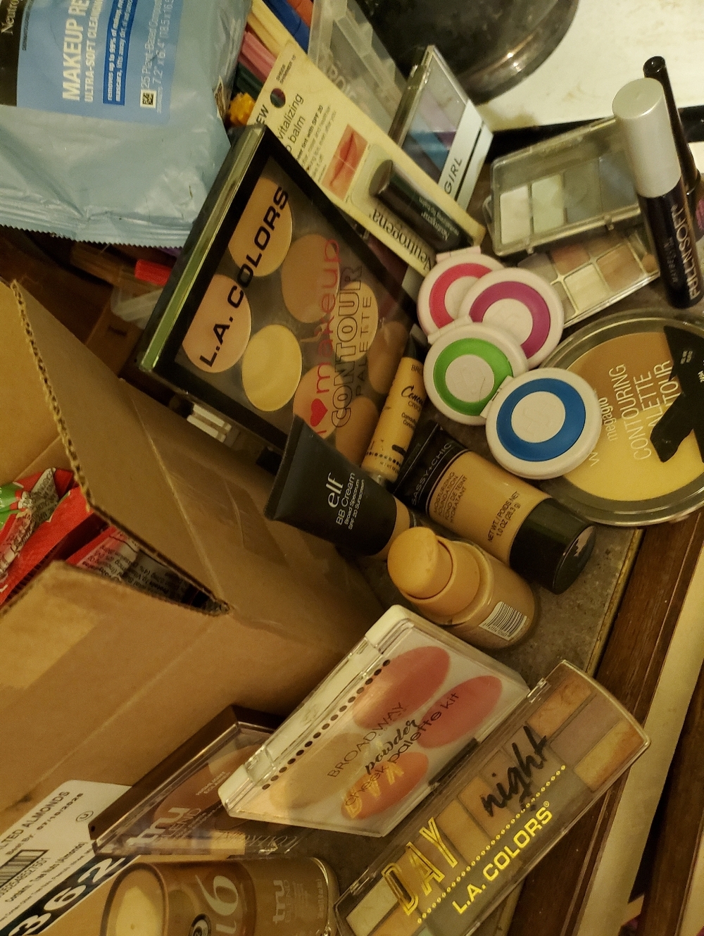 L.A. Colors Cosmetic Palette Set with Yellow & Pink Accents